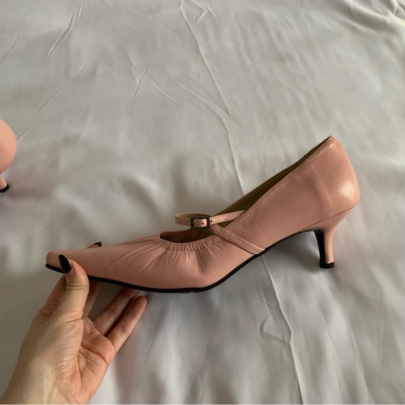 pink ruched pointy toe heels - Picture 6 of 9